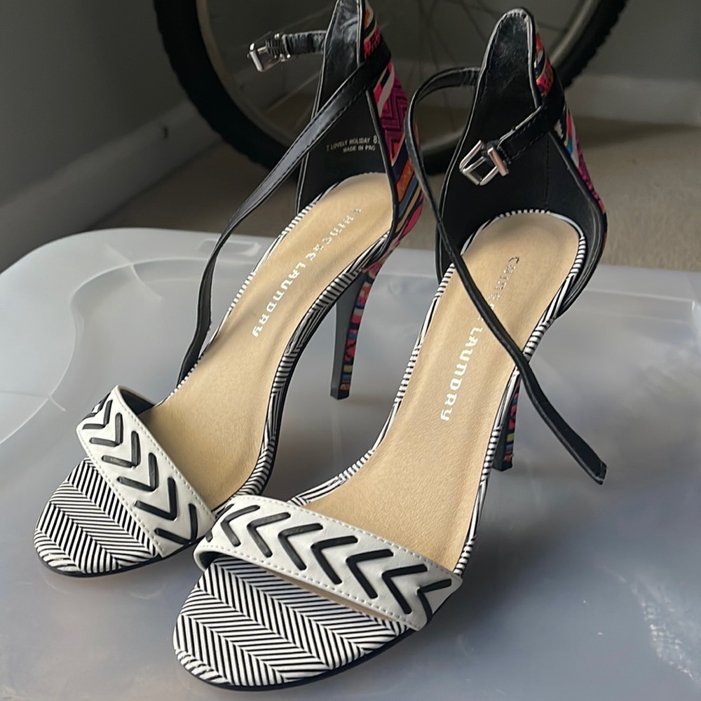 Chinese laundry 8.5 heels. Never worn